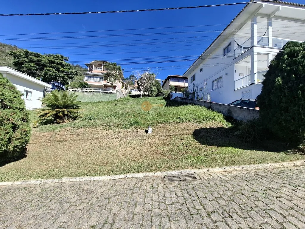 Foto do imóvel Terreno em Condomínio para Venda em Teresópolis / RJ em Rua Argentina
