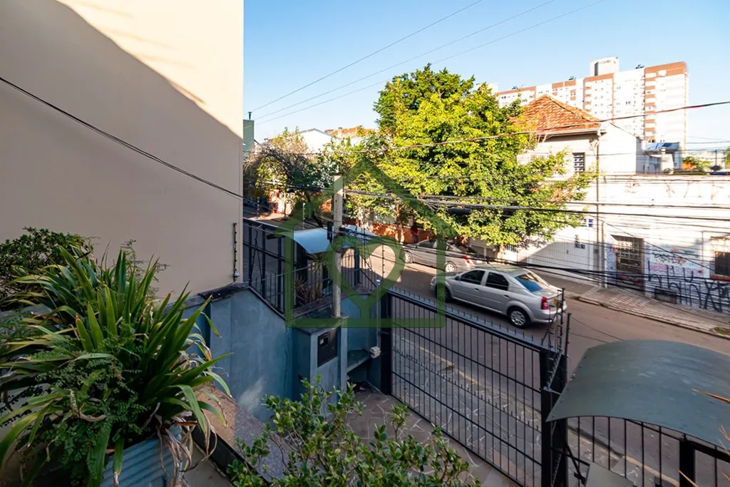 Imagem # PROCURANDO O "DOIS EM UM" PERFEITO PARA VOCÊ COM FOCO EM PRATICIDADE E ESTILO?
Esta casa na rua L...