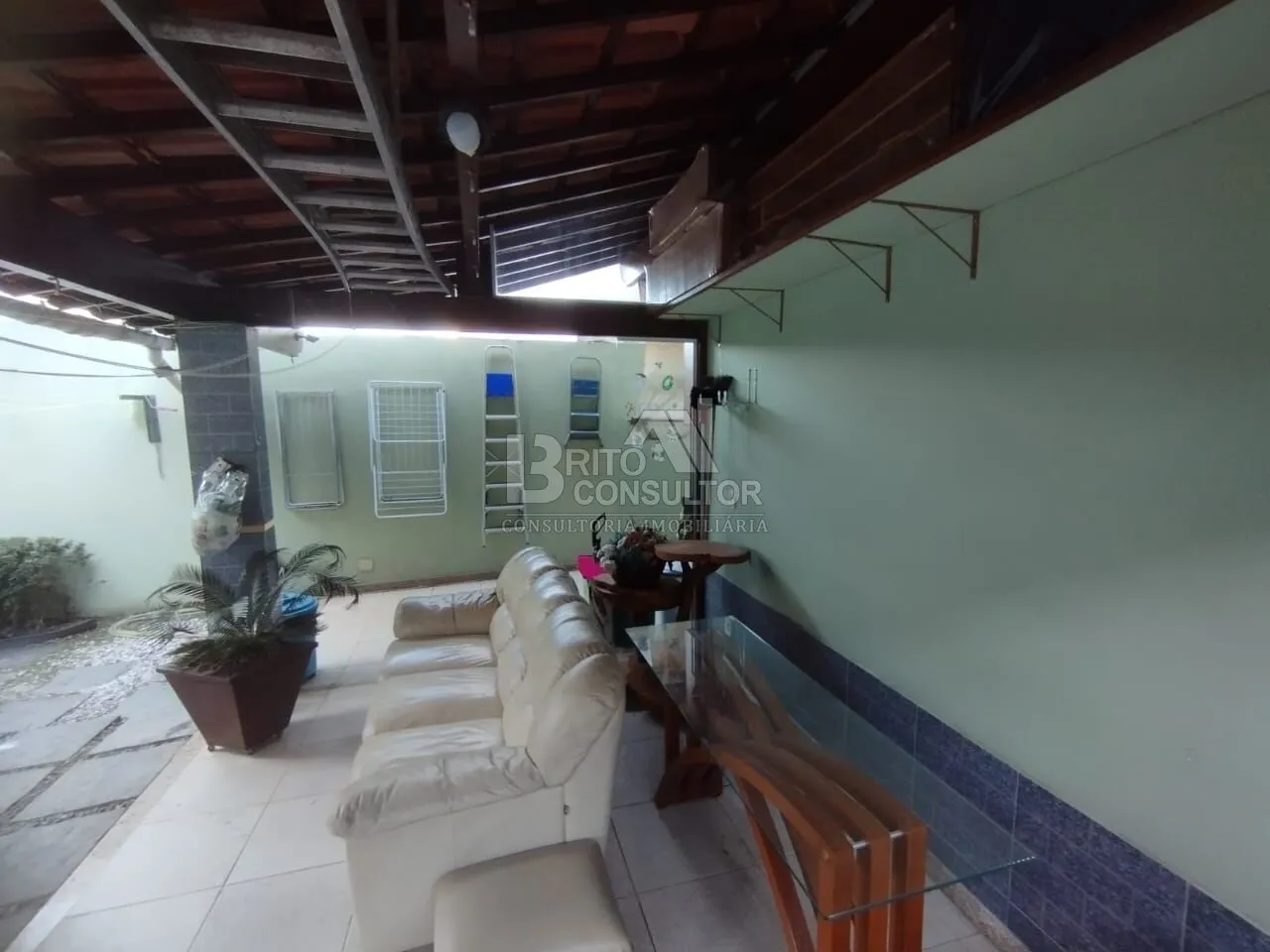 Imagem Casa Duplex com 3 Quartos à Venda no Mutondo 200 m² | 3 Suites | Energia Solar | Vaga - São Gonçalo/RJ.