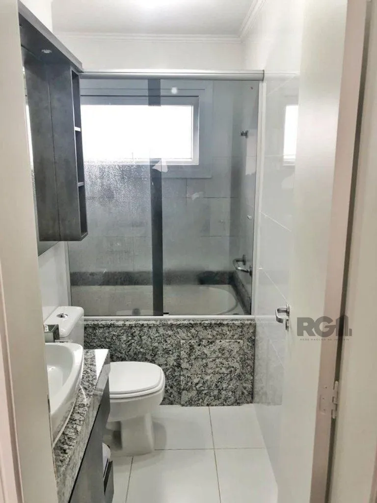 Imagem Casa em condomínio 114m² - 3 dormitórios, 1 suíte e 2 vagas no bairro Sarandi