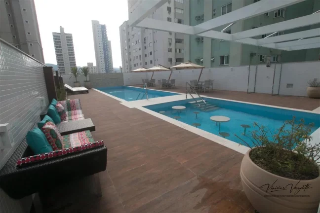 Imagem Apartamento 3 dormitórios para Venda em Balneário Camboriú / SC no bairro Centro