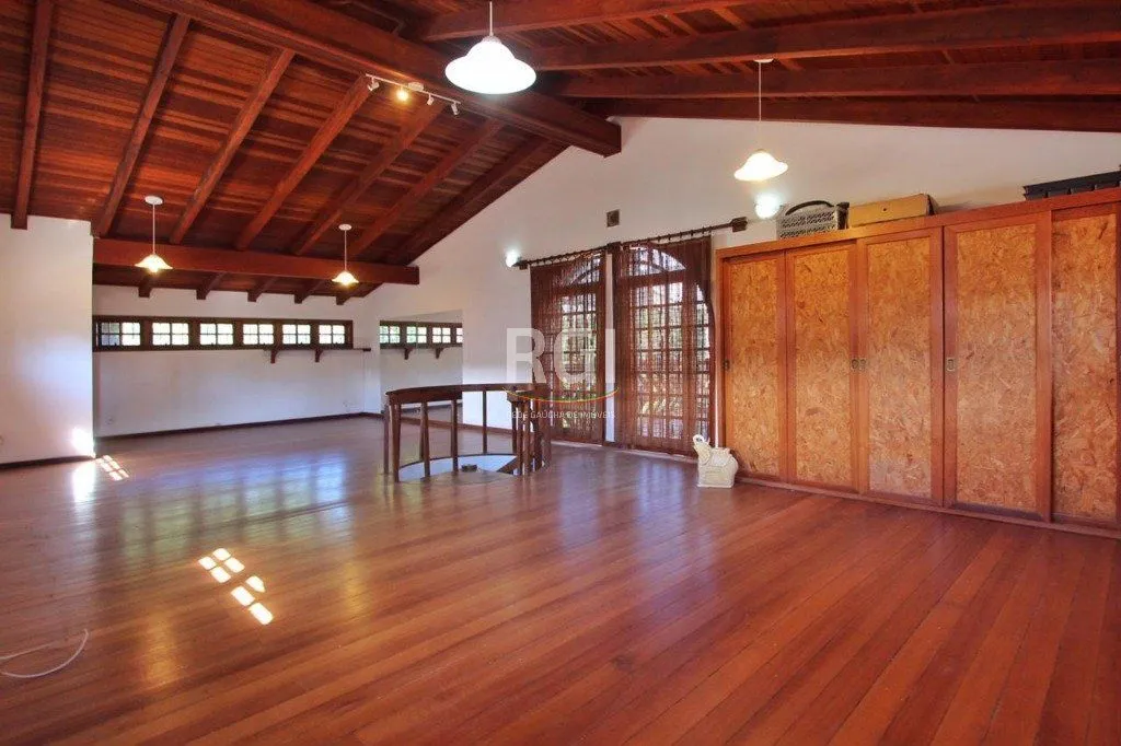 Imagem Casa para Venda - 185.29m², 4 dormitórios, sendo 2 suites, Teresópolis