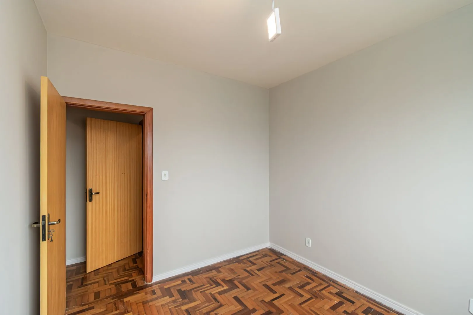 Imagem Apartamento 2 dormitorios, no Menino Deus reformado