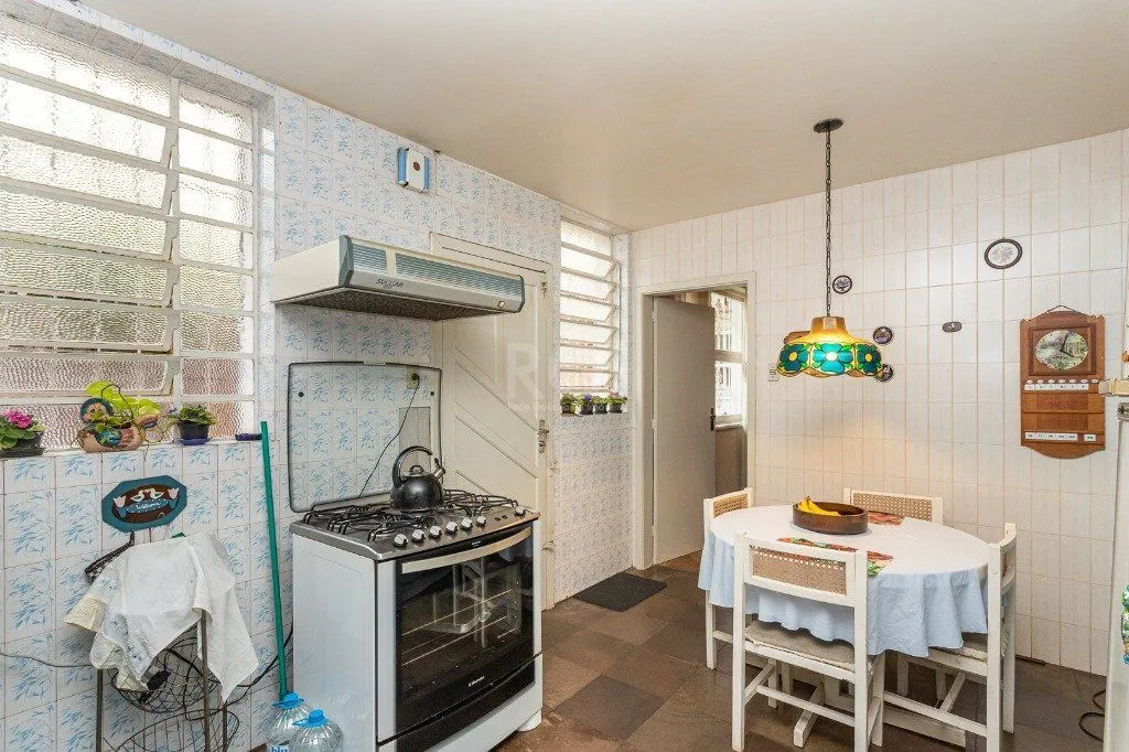 Imagem Casa no bairro Petrópolis de 3 dormitórios