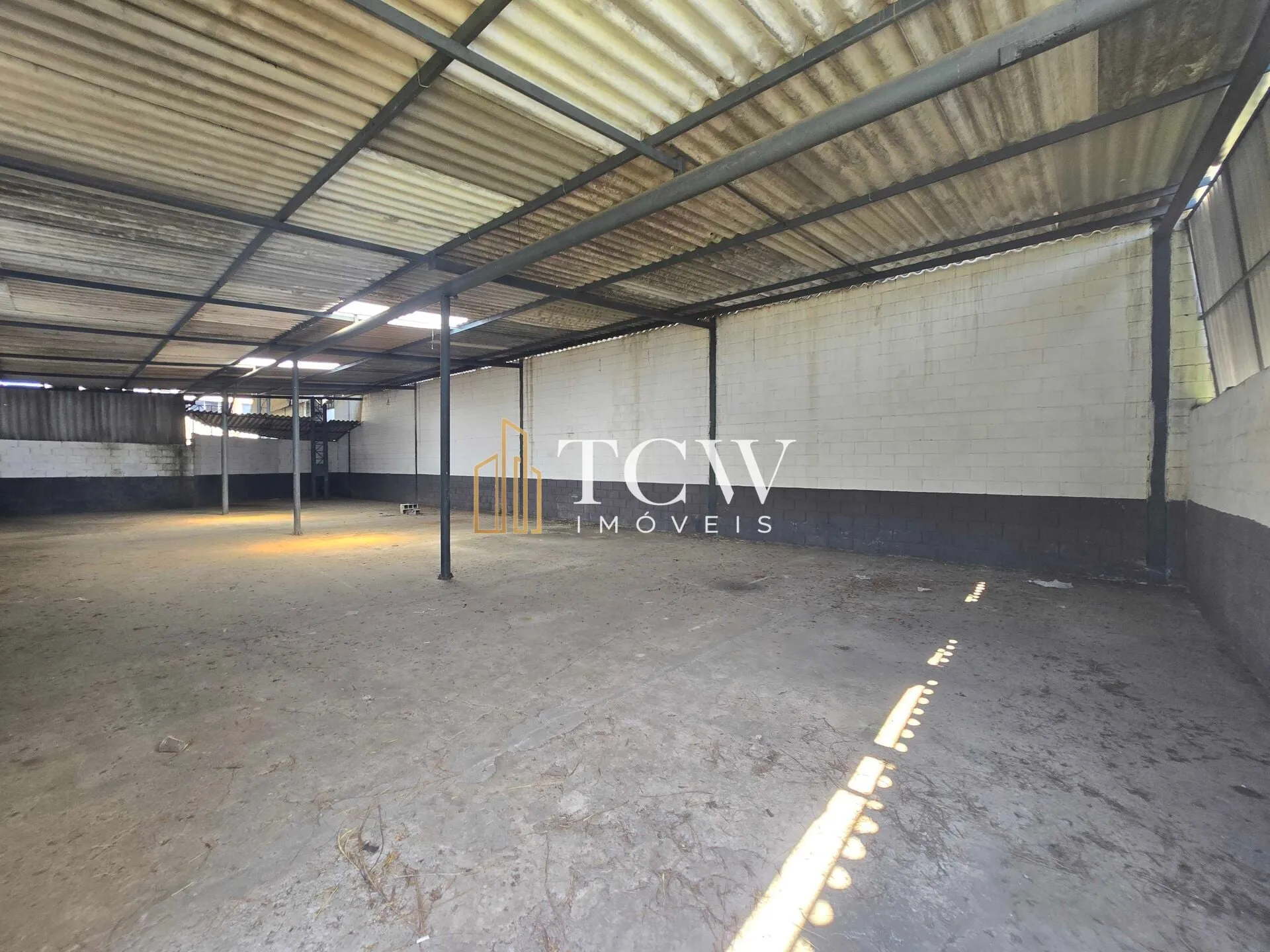 Imagem Galpão Industrial/Logístico para Locação | 2.200m2 | Guarulhos/SP