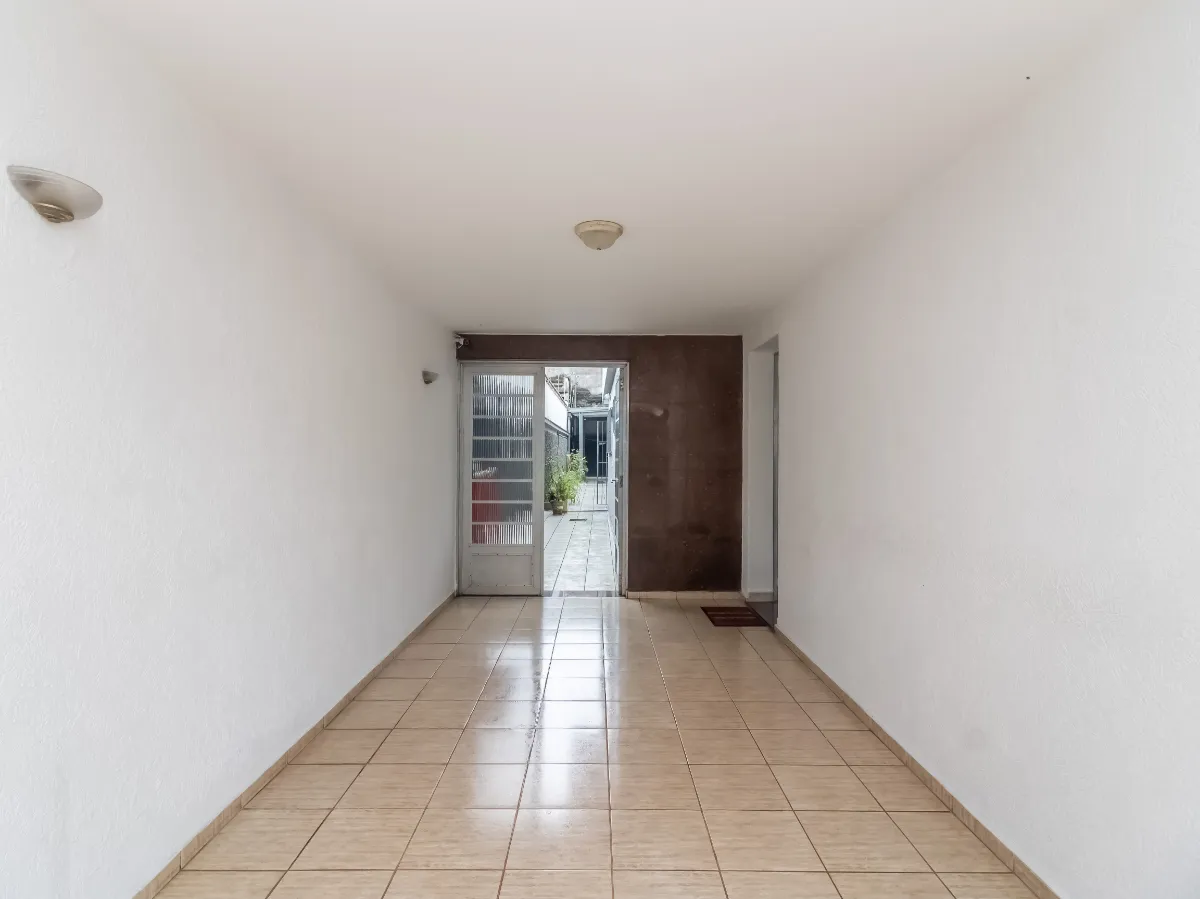 Imagem Sobrado para venda em Vila Anastácio com 4 quartos, 200m2
