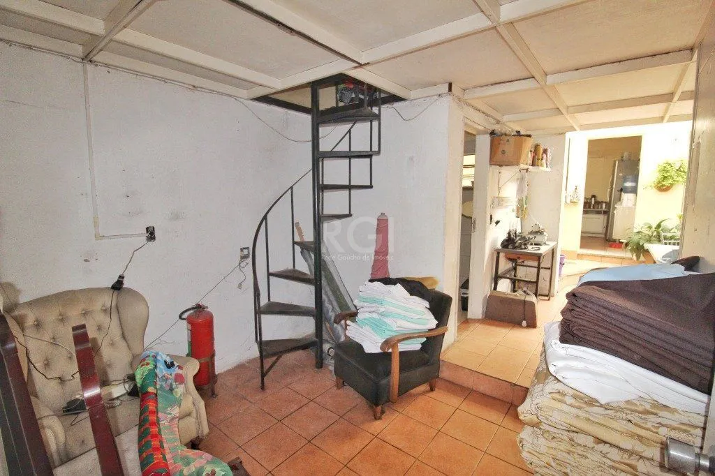 Imagem Loja para Venda - 60m², 0 dormitórios, 3 vagas - Petrópolis