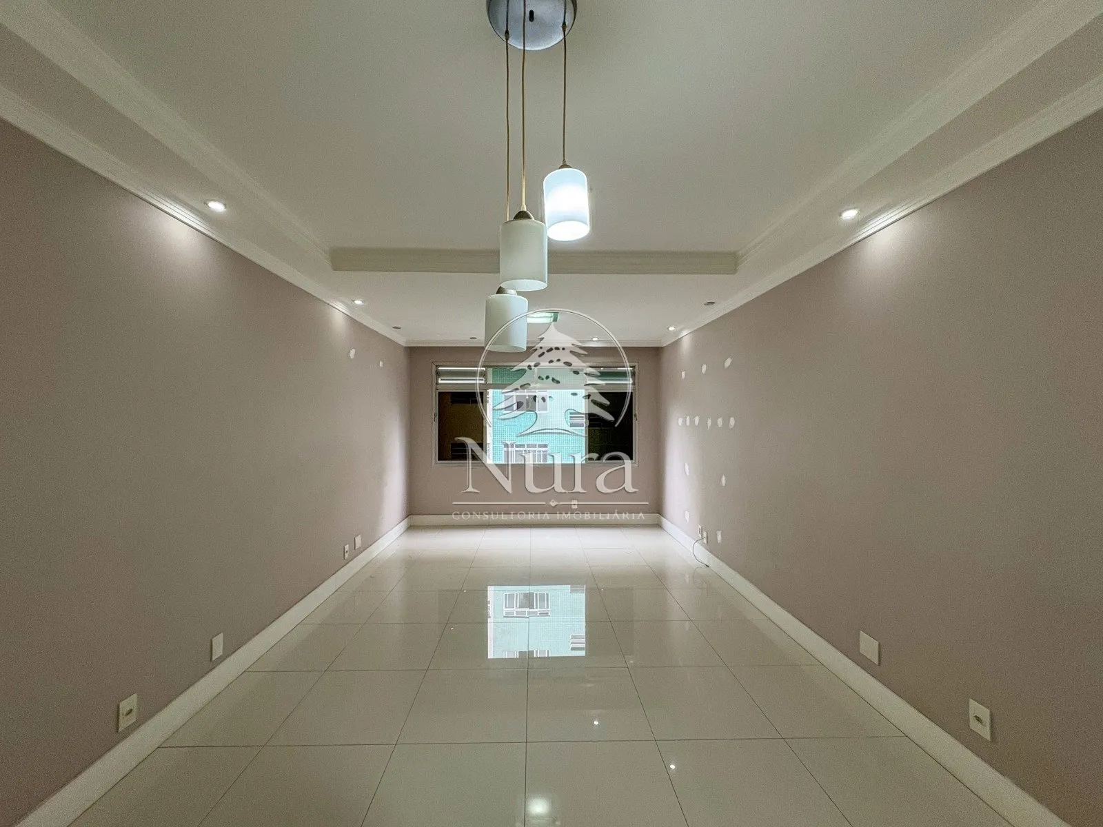 Imagem Apartamento de 3 quartos, 124m² no bairro Ponta da Praia, em Santos