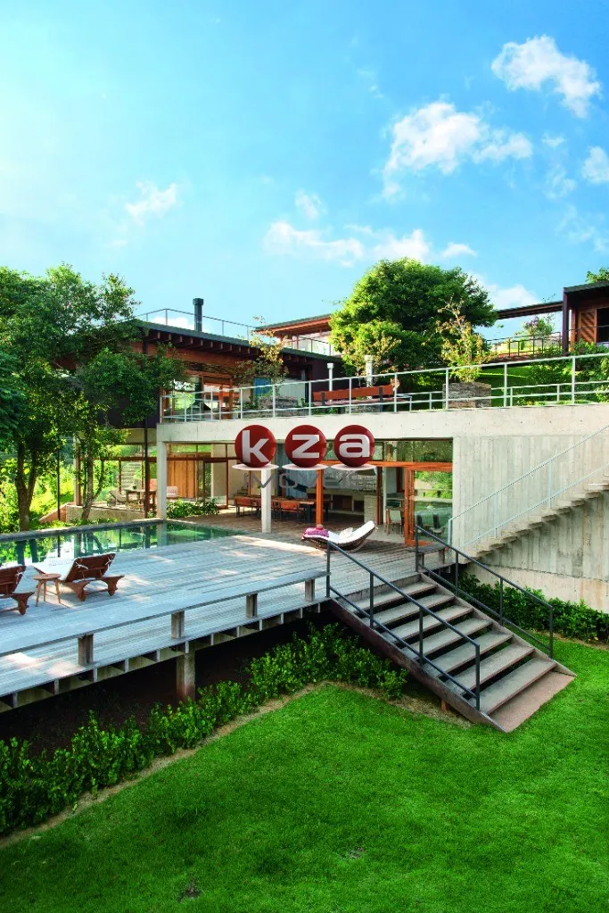 Imagem Linda casa de luxo à venda em Santo Antônio do Pinhal-SP, Condomínio Residencial Ecológico Parque da Mantiqueira: 6 quartos, 6 suítes, 3 salas, 8 banheiros, 10 vagas de garagem, 731m². Venha conferir!