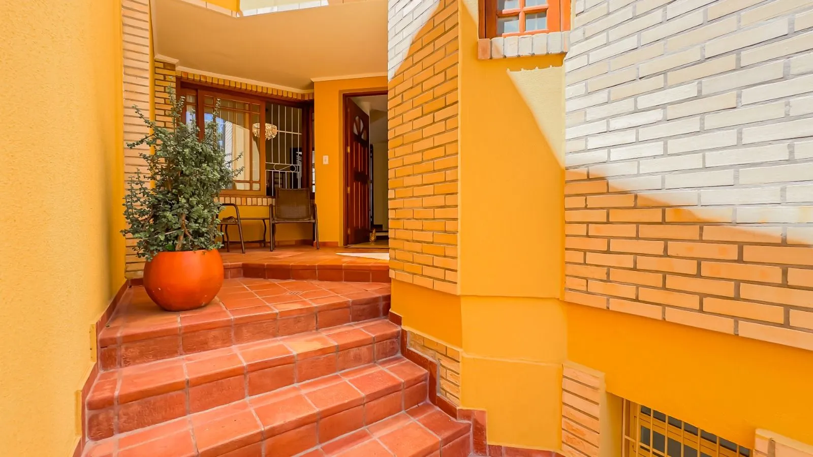 Imagem Casa à venda em Porto Alegre, Chácara das Pedras, com 3 quartos, 261m2