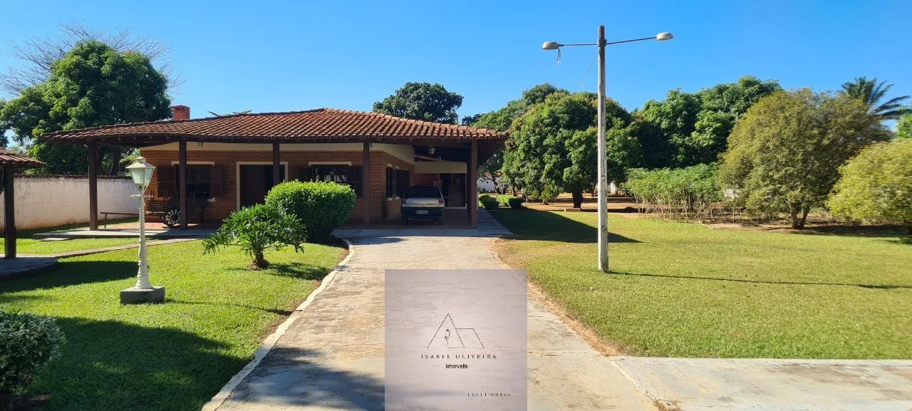 Imagem Maravilhosa Chácara à Venda em Itu-SP: 4 Quartos, 1 Suíte, 3 Salas, 3 Banheiros, 3 Vagas de Garagem