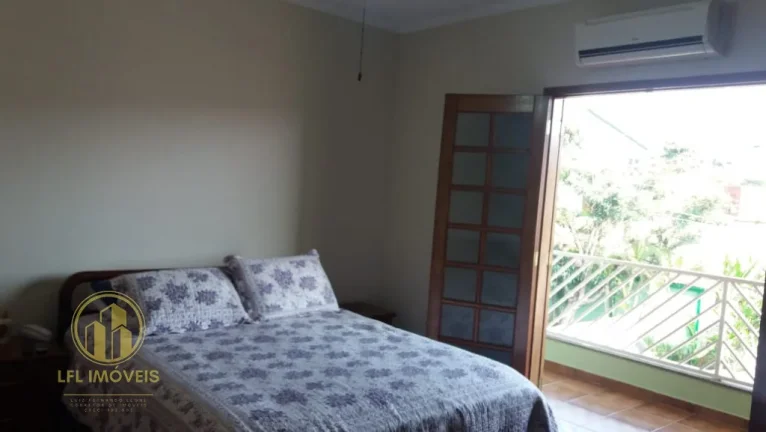 Imagem Sobrado à Venda, 310 m², 3 dormitórios, 4 vagas. - Adalgisa / Osasco