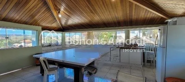 Imagem Sobrado Espaçoso com Piscina e Lazer Completo em Condomínio Fechado em Valinhos - SP