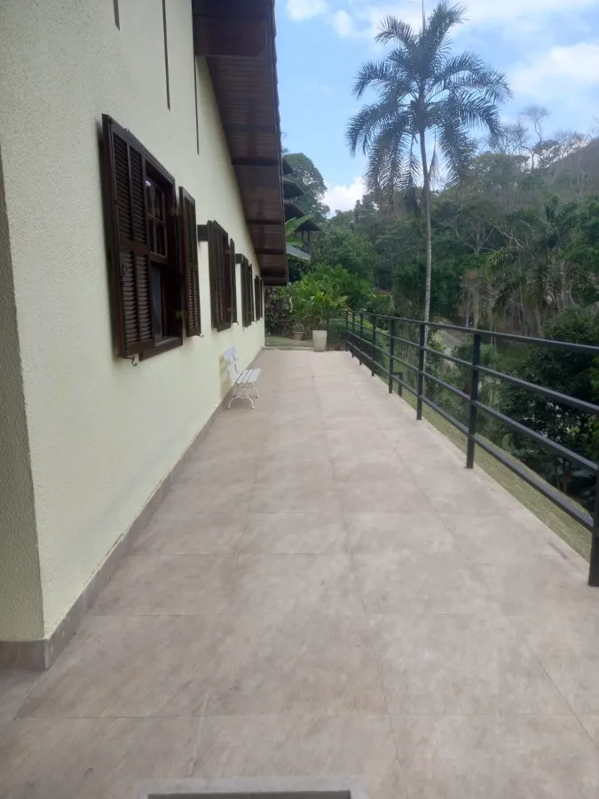 Imagem Casa em Condomínio para Venda em Petrópolis / RJ no bairro Araras