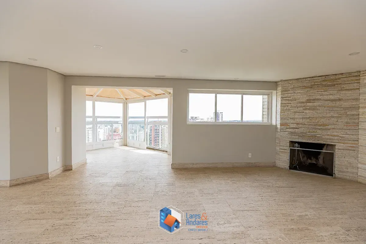 Imagem Triplex para venda em Vila Suzana com 4 quartos, sendo 4 suítes, 347m²