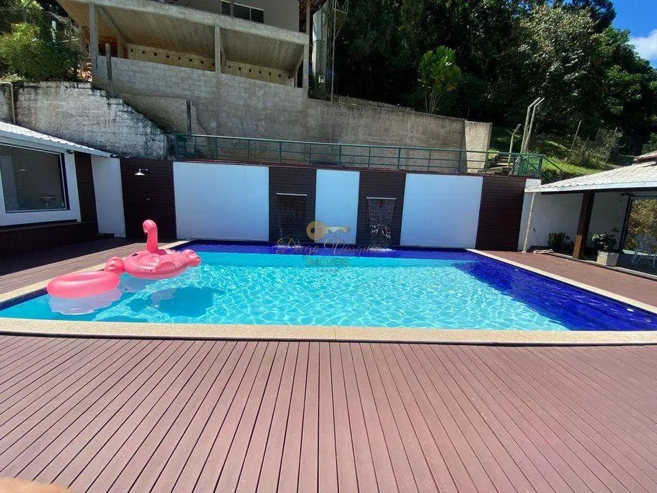 Imagem Casa para Venda em Teresópolis / RJ no bairro Albuquerque