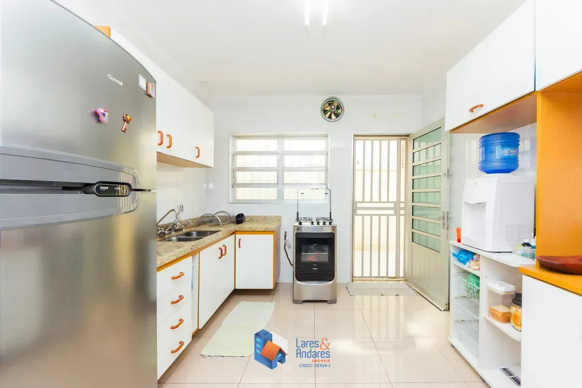 Imagem Sobrado para venda em Chácara Santo Antônio (Zona Sul) com 4 quartos, sendo 2 suítes, 336m²