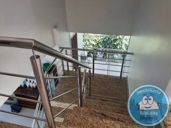 Imagem Vendo Triplex Exclusivo com Vista Mar e Excelente Acabamento!