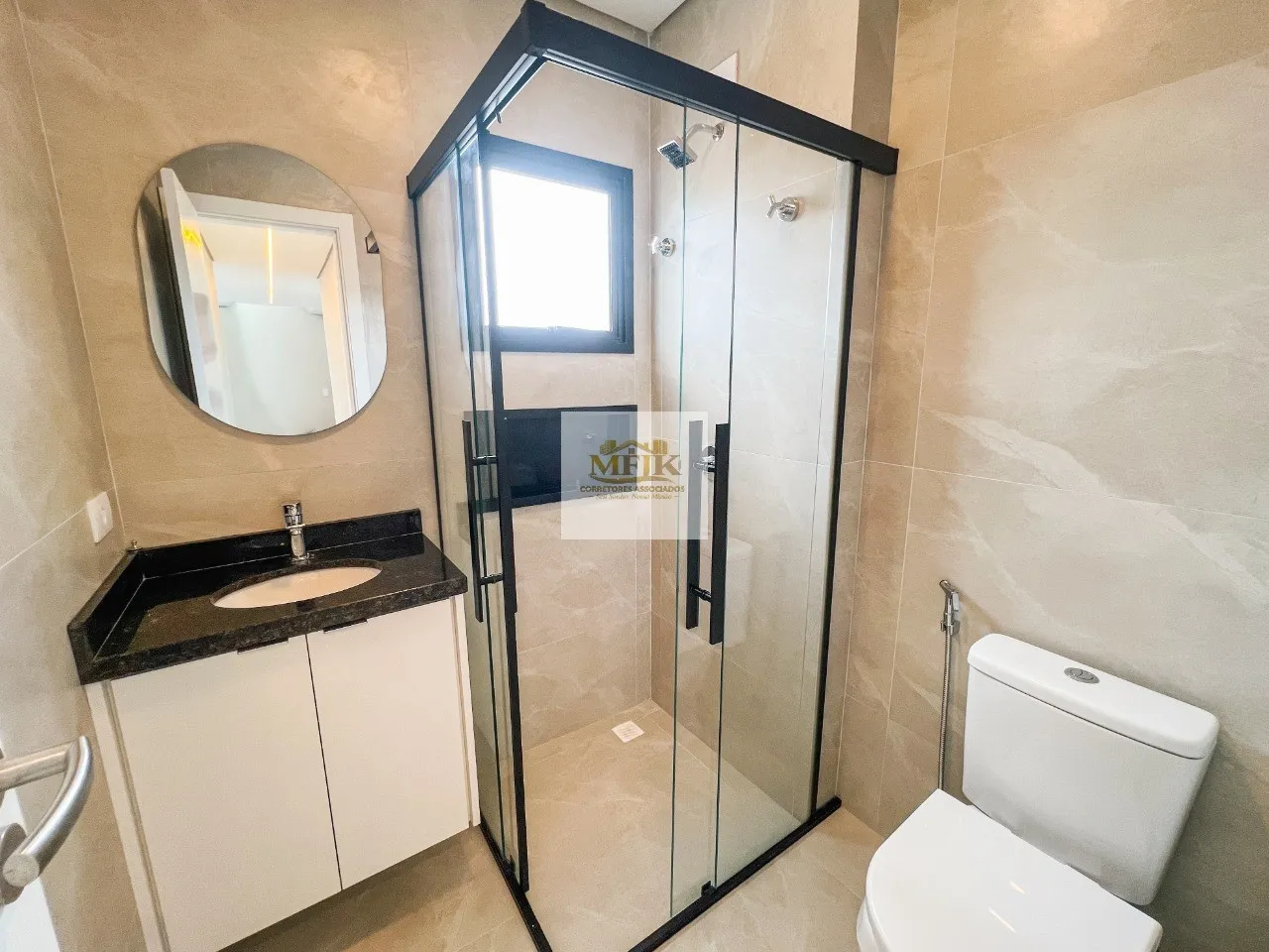 Imagem Residencial Laguna Imóvel Pronto Área total 220m² Área privativa 153m² 4 quartos sendo 1 suíte 2 banheiros social 2 vaga