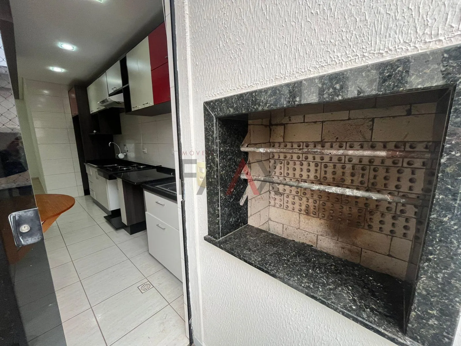 Imagem Apartamento Trianon 02 quartos garagem coberta, sacada com churasqueira.