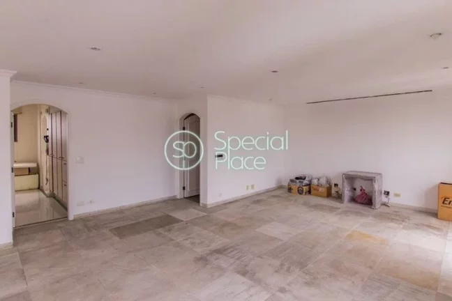 Imagem Excelente apartamento com 270m² em Moema Índios, andar alto com uma vista incrível. Amplo living ...
