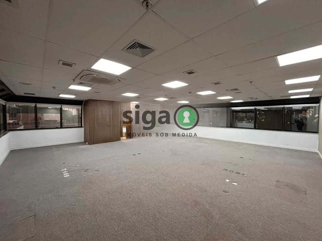 Imagem Sala Comercial de 97m² com 4 Vagas - Brooklin - São Paulo/SP