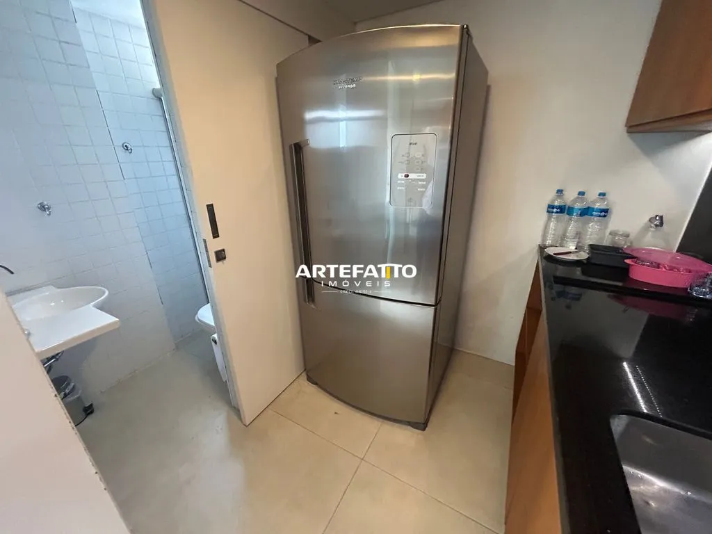 Imagem Este apartamento reformado está localizado em uma das regiões mais práticas
