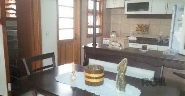 Imagem Casa em condomínio no Partenon de 3 dormitórios e vaga