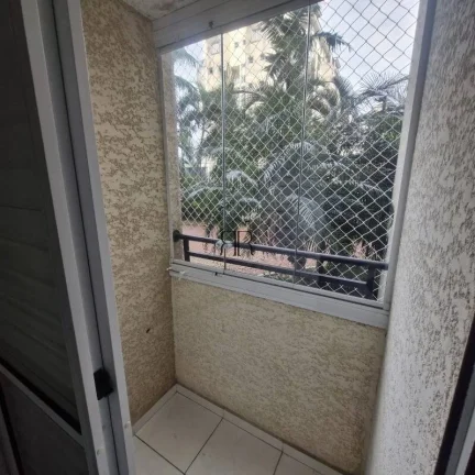Imagem Apartamento de 55m², localizado no térreo, com 2 dormitórios e 1 vaga de garagem, varandas são e...