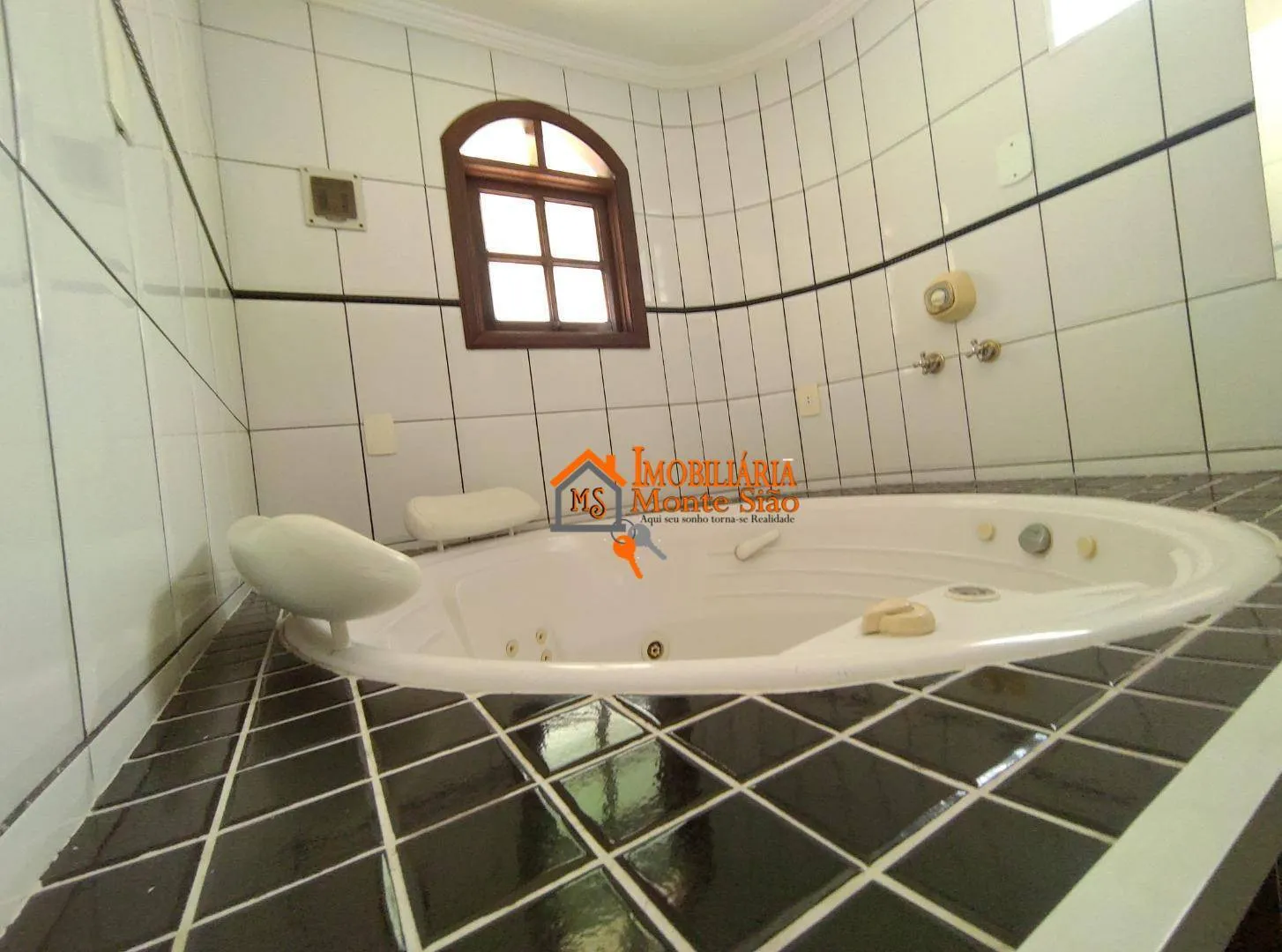 Imagem Sobrado com 2 dormitórios à venda, 250 m² por R$ 739.000,00 - Vila Barros - Guarulhos/SP