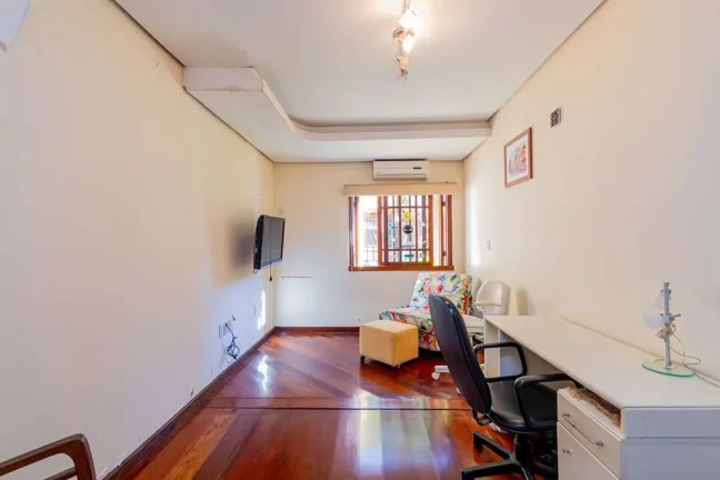 Imagem Casa para venda no bairro Tristeza em Porto Alegre