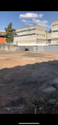 Imagem Terreno com 930m² em Barueri.
