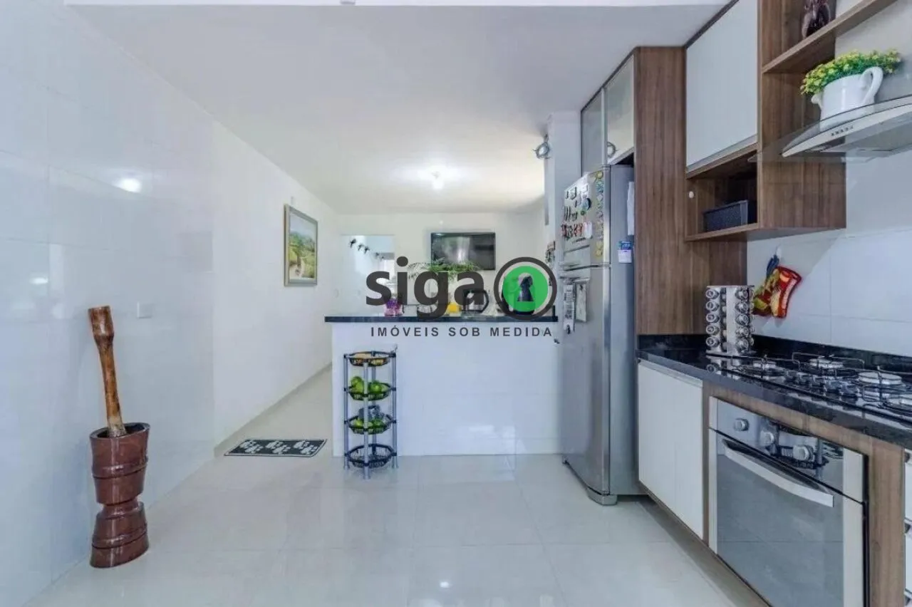 Imagem Casa Moderna com 4 Quartos, Área Gourmet Completa e Integração com a Natureza!