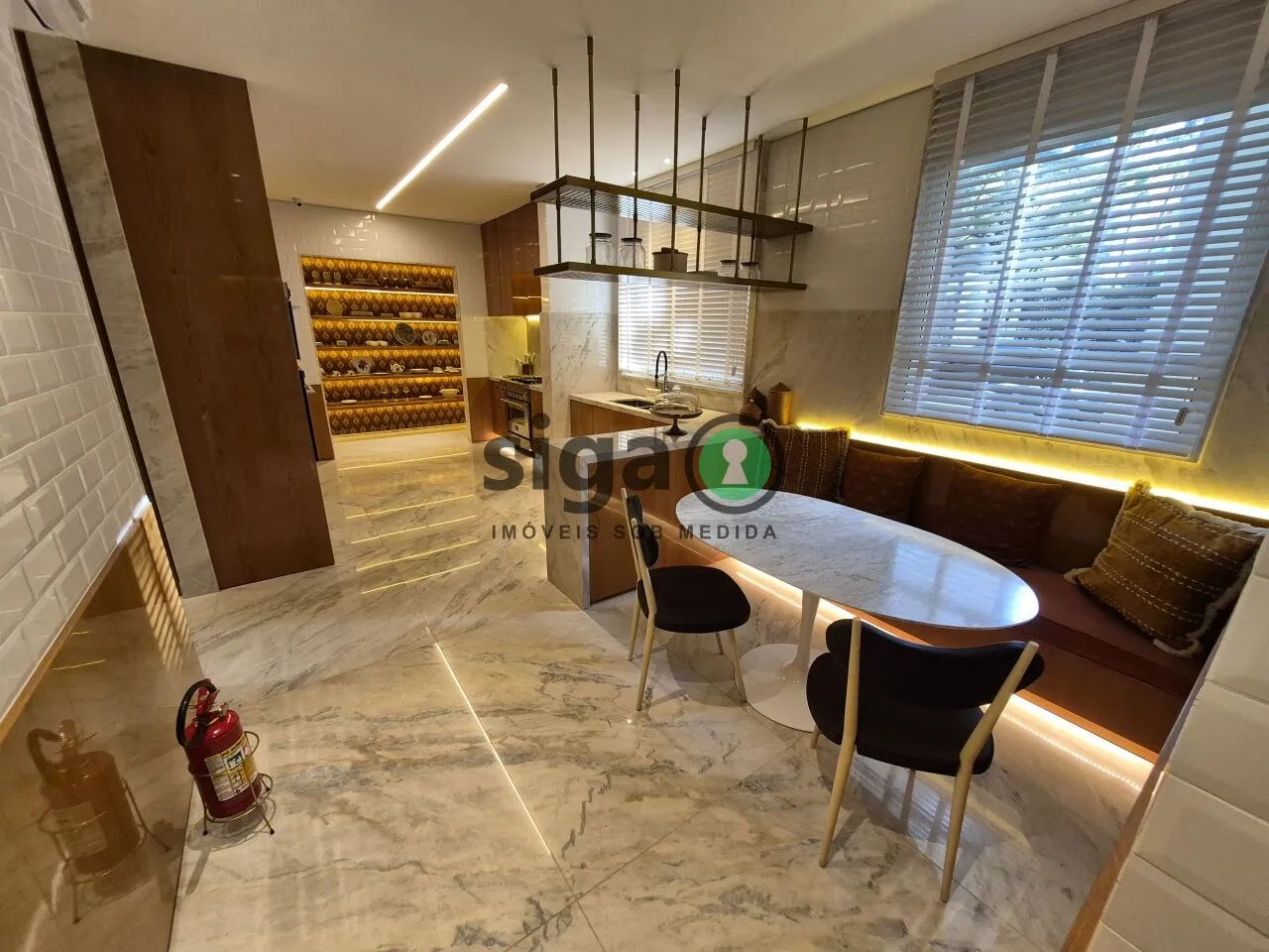 Imagem Apartamento a venda em Moema, com 5 quartos
