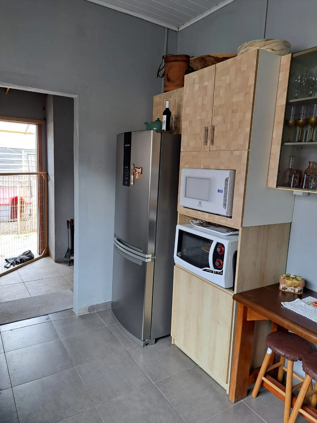 Imagem Casa com 02 quartos (01 suíte), 03 vagas no Bairro Sarandi em Porto Alegre