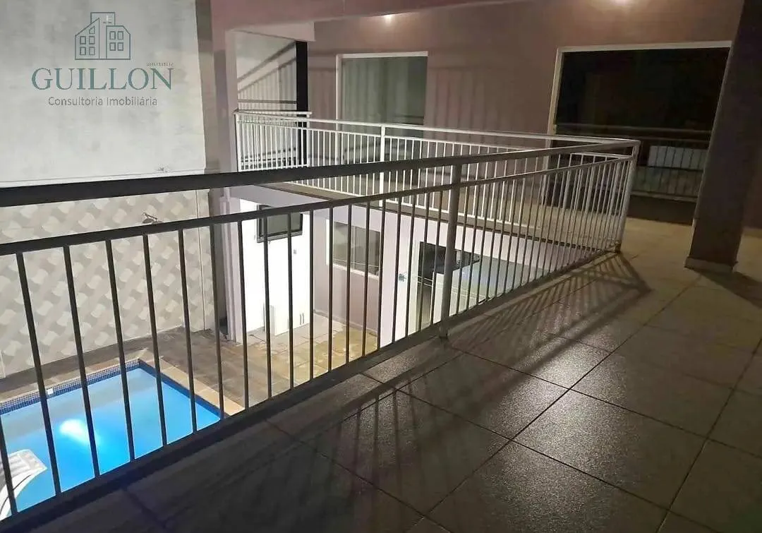 Imagem Sobrado de Alto Padrão com Piscina e Área Gourmet - Apenas 2 km do Centro