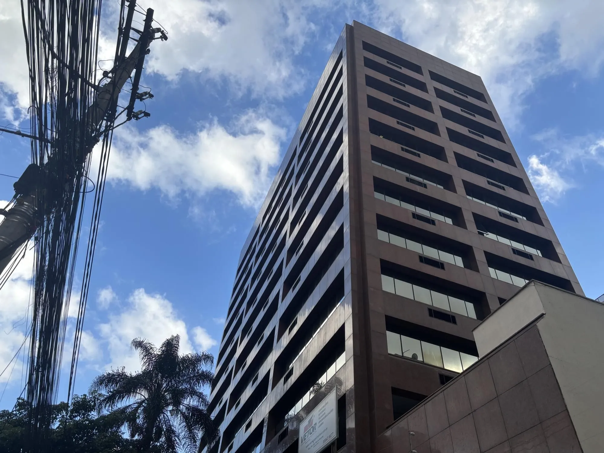Imagem Vende 7 salas com área privativa de 308,67m² no coração da nova Carlos Gomes