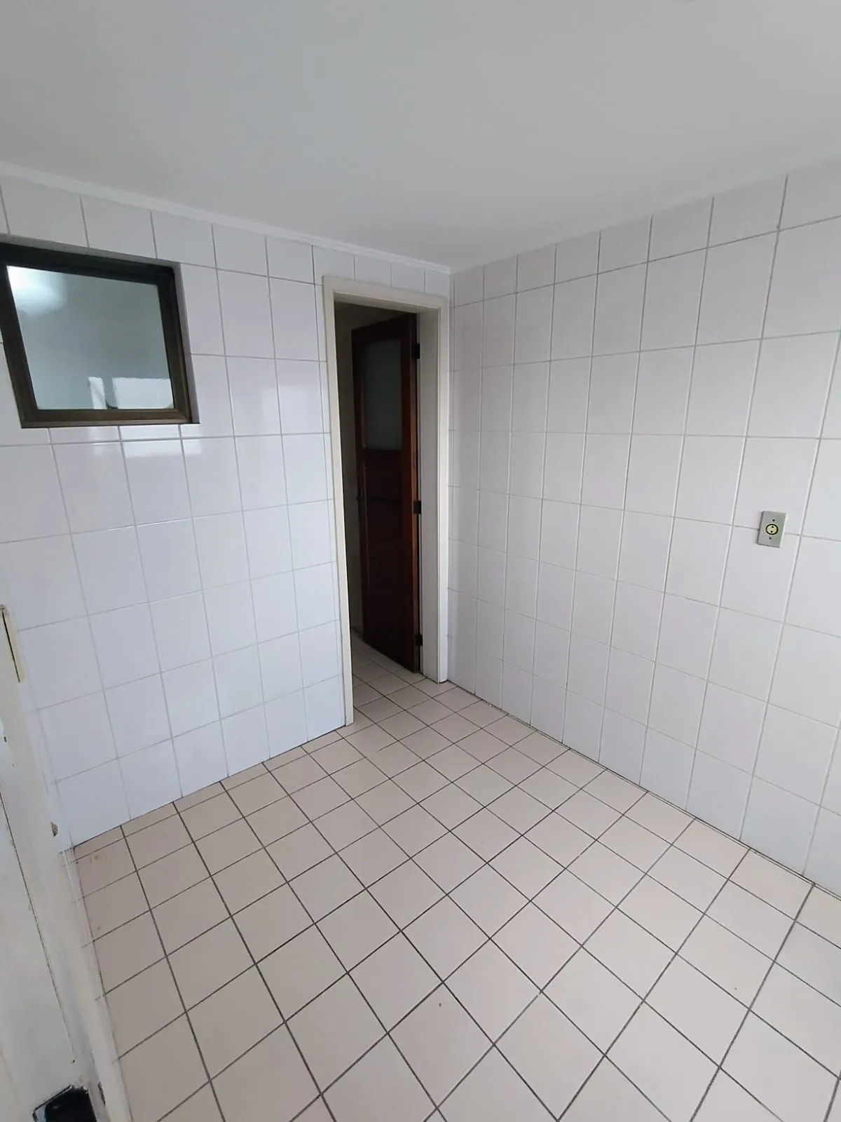 Imagem Apartamento 2 quartos, sacada com churrasqueira e garagem no bairro Cidade Baix