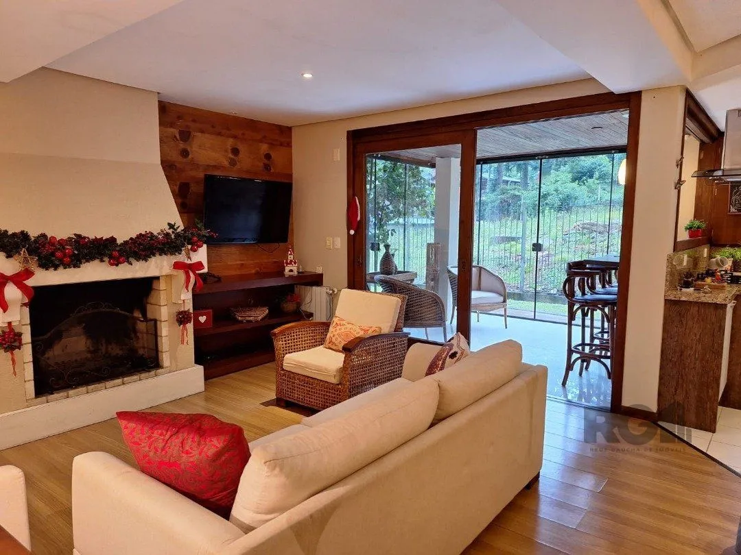 Imagem Casa condomínio | 4 quartos | 1 suíte | 2 vagas | Gramado - RS