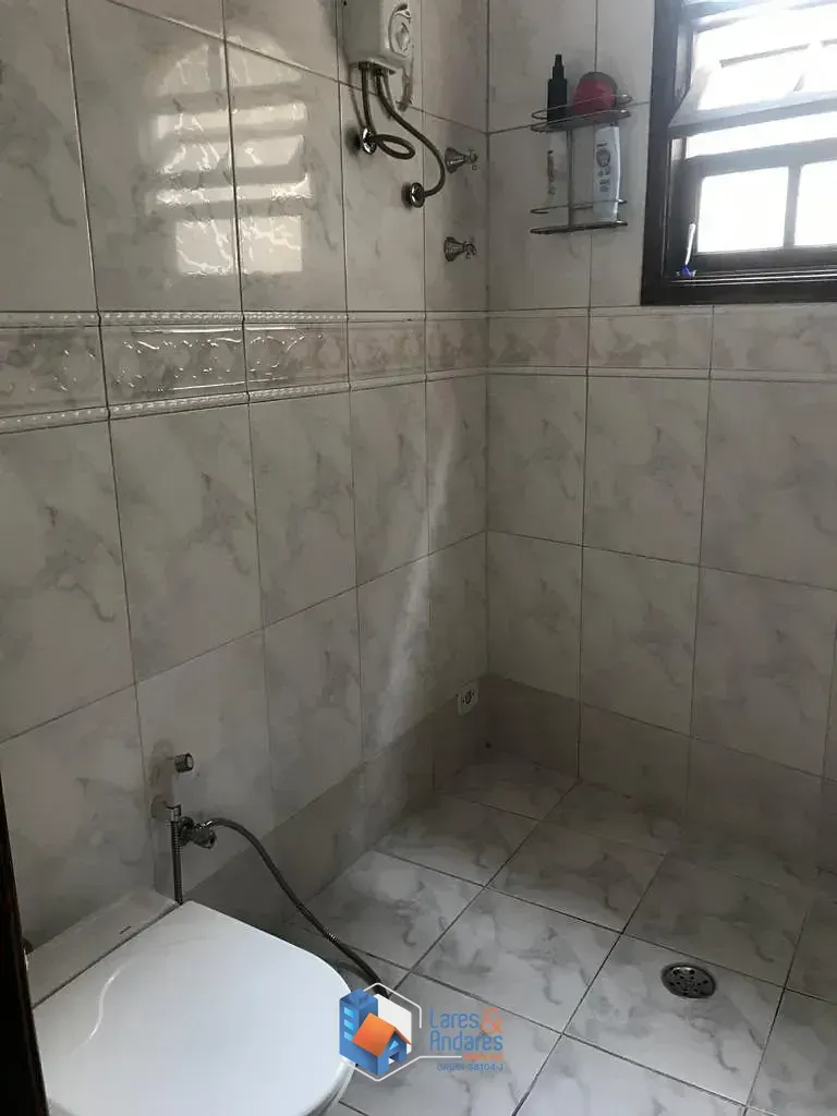 Imagem Sobrado para venda em Vila Bandeirantes com 3 quartos, 131m²