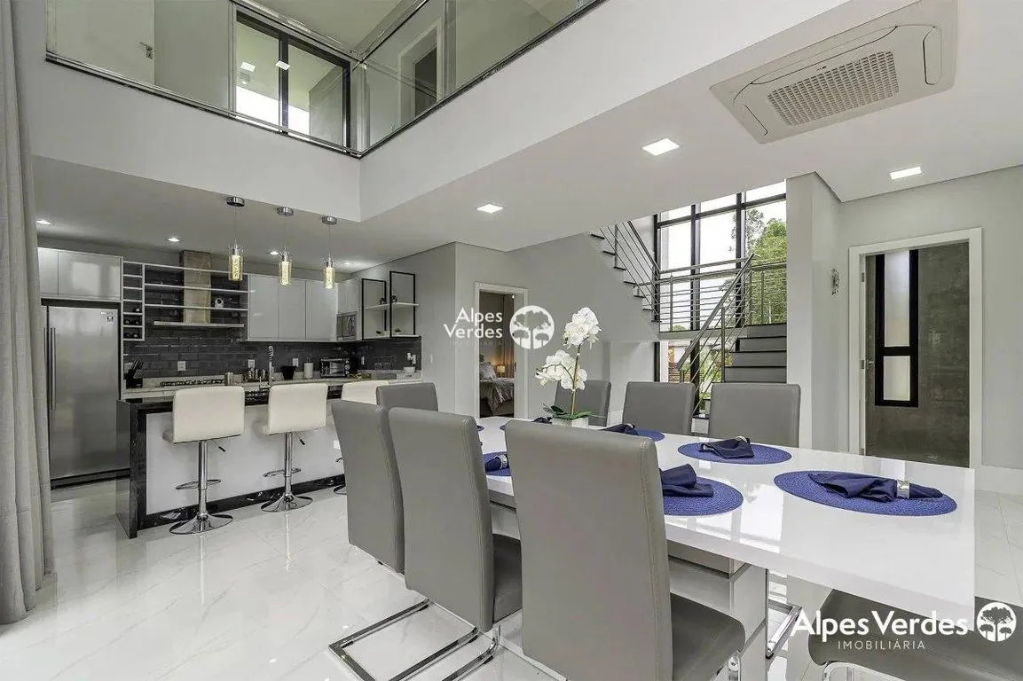 Imagem Vende-se maravilhosa casa dentro de condominio fechado de sitios em Viamão