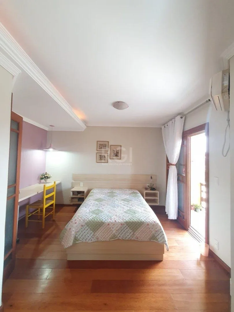 Imagem Casa Condominio para Venda - 126m², 3 dormitórios, sendo 2 suites, 2 vagas - Ipanema