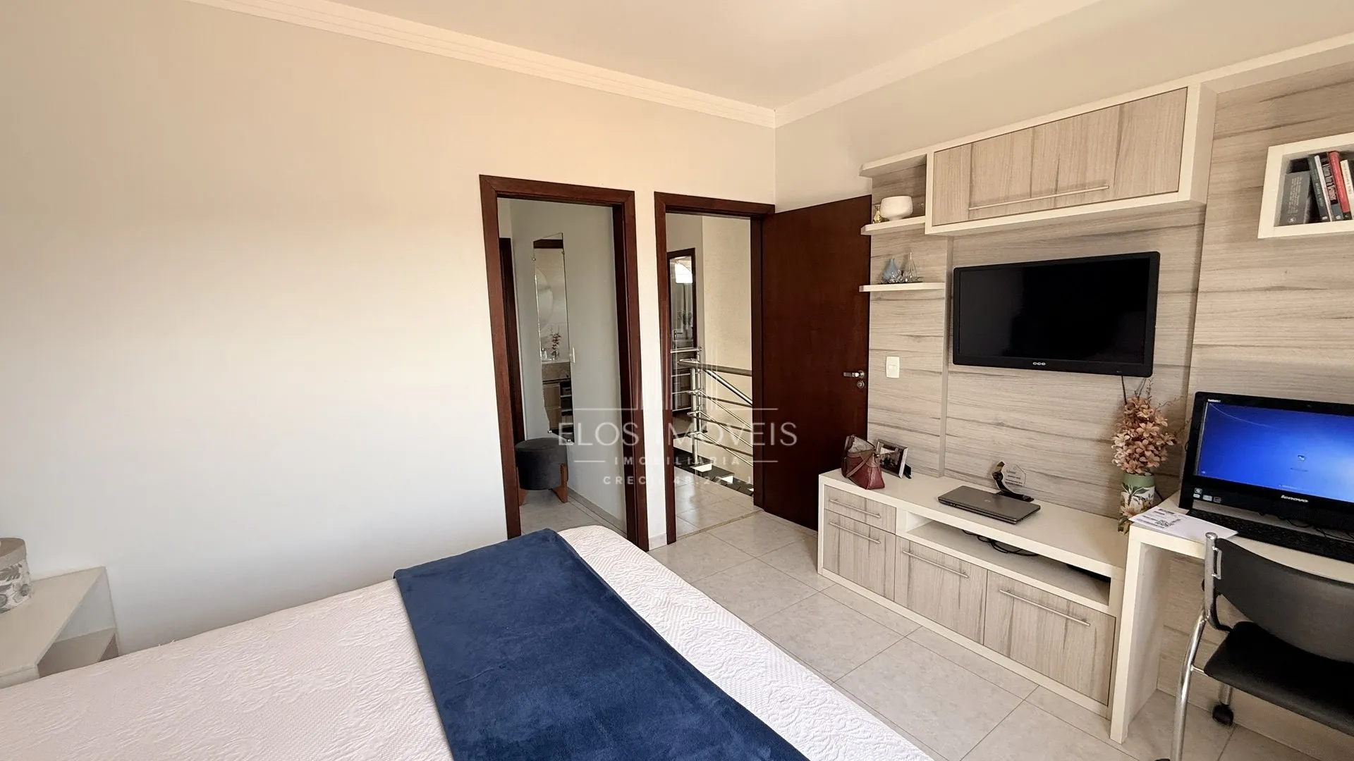 Imagem Sobrado de 3 quartos, 191m² no bairro Parque Residencial Roland, em Limeira