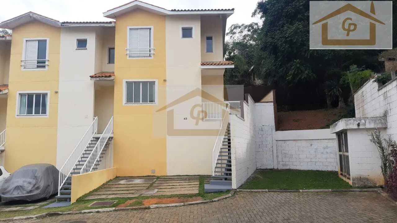 Imagem Casa com corredor lateral, 3 quartos sendo um suíte, 2 vagas