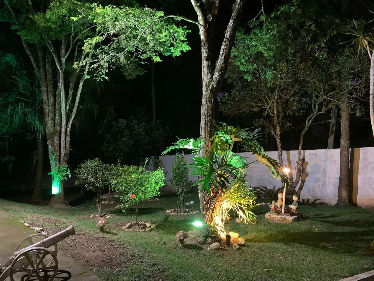 Imagem Chácara de Luxo em Mairinque-SP: 5 quartos, 2 salas, 3 banheiros e 250m² de área no bairro Dona Catarina!