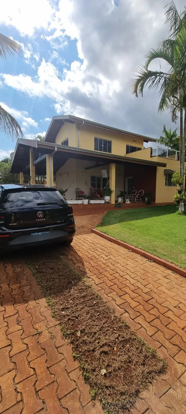 Imagem Imperdível casa de 5 quartos em condomínio no Estribo, Avaré-SP: 1 suíte, 1 sala, 4 banheiros, 4 vagas, 265m².