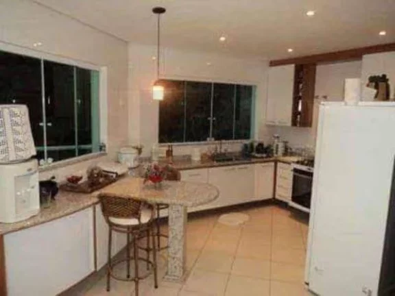 Imagem Casa Alto Padrão à Vendo no Condomínio Tarumã