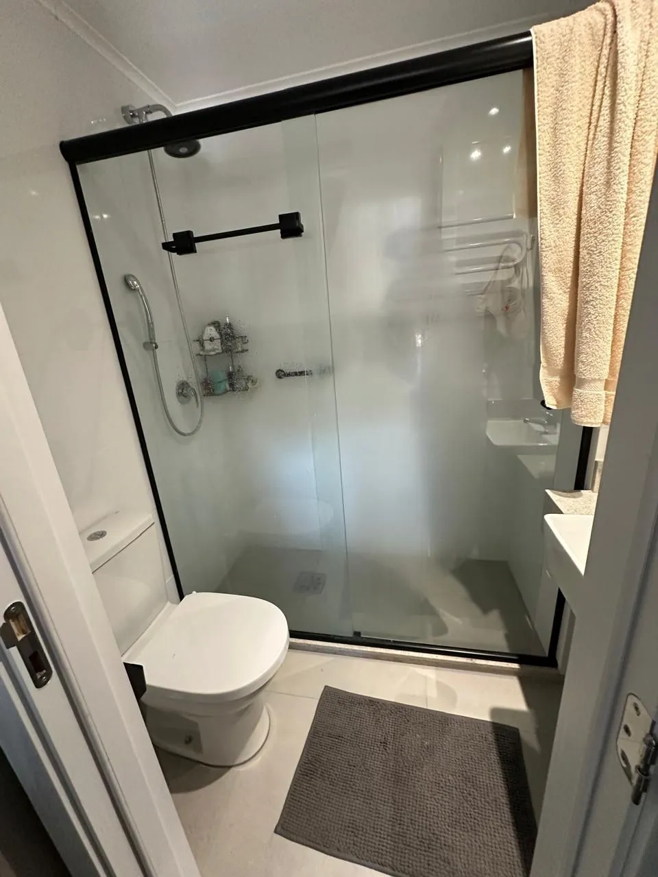 Imagem Vende-se apartamento com 2 quartos (2 suítes), 51m² e 1 vaga - Santa Cecília