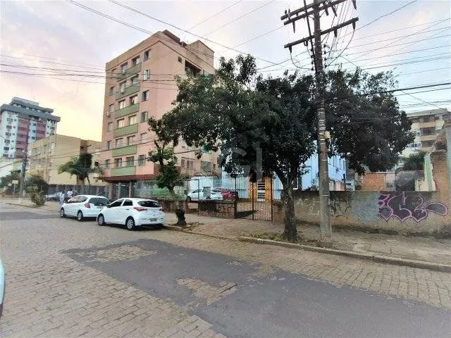 Imagem Terreno para Venda - 201.82m², 0 dormitórios, Menino Deus