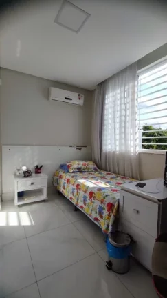 Imagem Casa para venda no Horto Florestal com piscina privativa - Sim